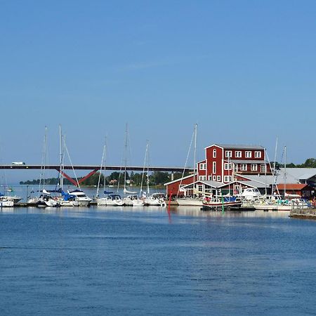 Hotell Nostalgi Motala Exterior photo